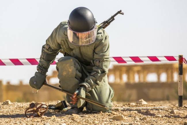 Сирийские военные уничтожили 34 взрывных устройства, обнаруженных в ходе разминирования