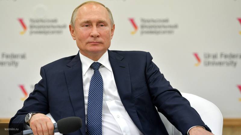Путин призвал не принюхиваться к высоким технологиям, а развивать их
