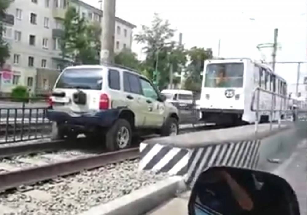 На улицах Улан-Удэ объявился потерявшийся «участник» ралли «Шелковый путь». Видео