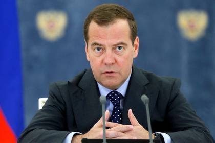 Медведев назвал способы решения газового спора с Украиной