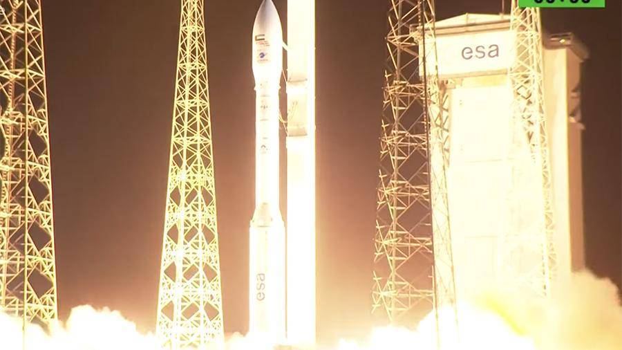 Появилось видео неудачного пуска ракеты-носителя Vega с космодрома Куру