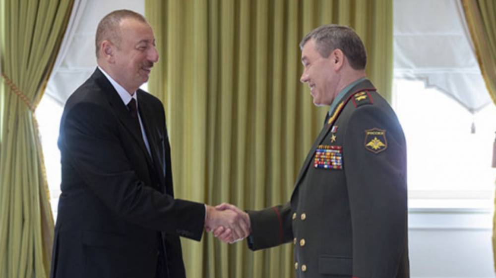 Начальник Генштаба ВС РФ провел переговоры с президентом Азербайджана