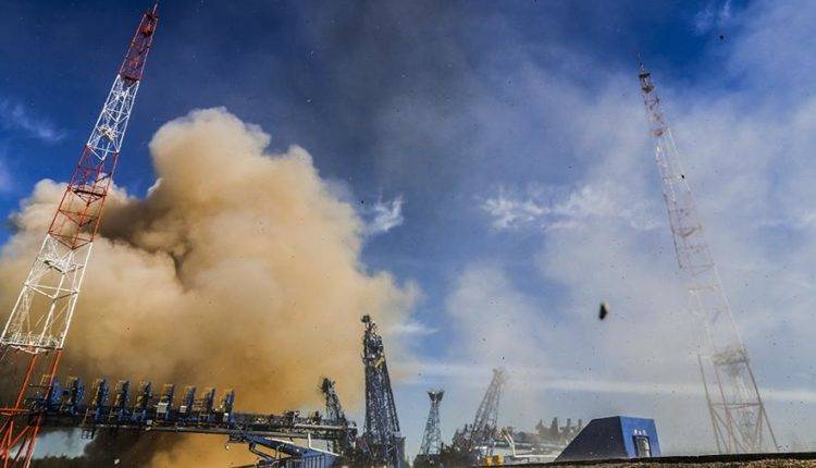 Четыре российских военных спутника успешно выведены на орбиты