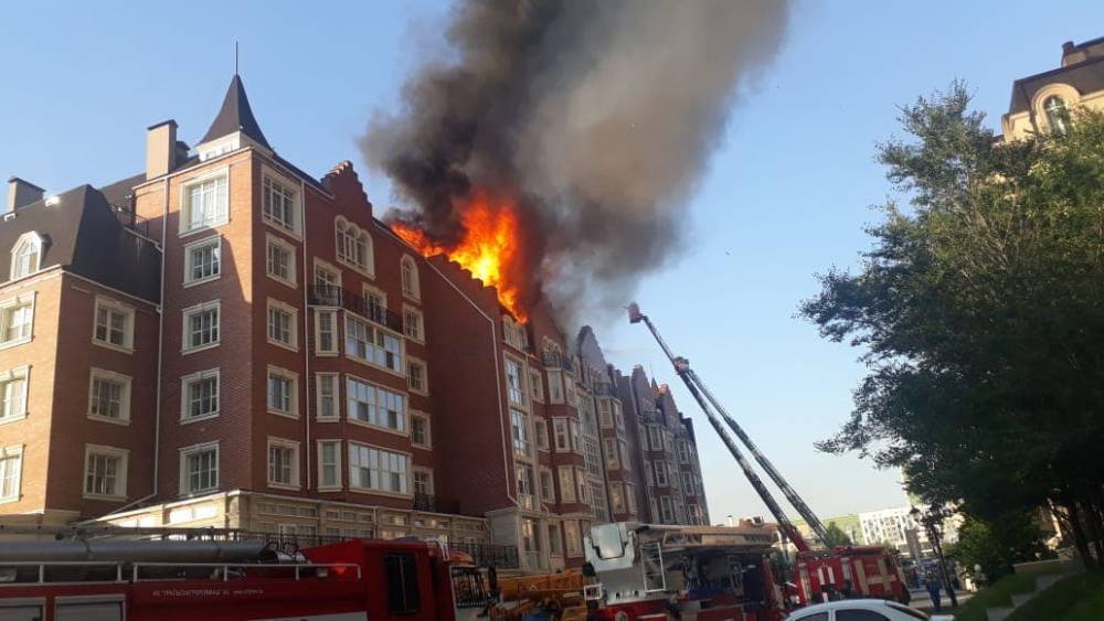 Причину пожара в элитном ЖК в центре Нур-Султана назвал КЧС
