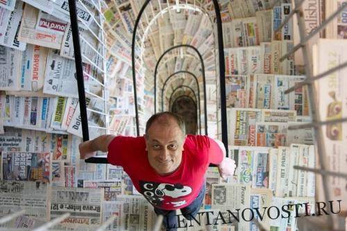 Коллекционирующий газеты мужчина стал мировым рекордсменом