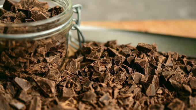 Ученые определили безопасное для здоровья количество шоколада