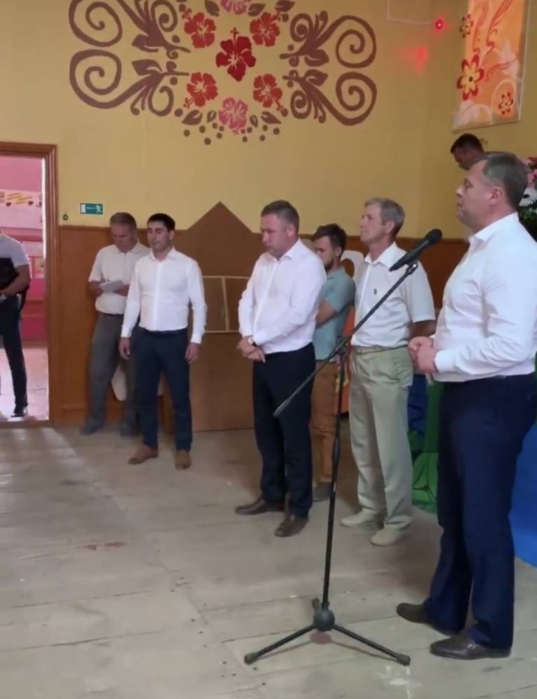 Временно исполняющий обязанности губернатора Игорь Бабушкин встретился с жителями Ахтубинска