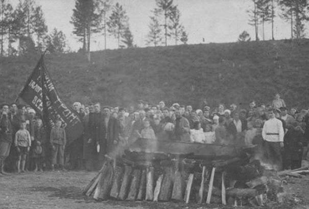 Зачем большевики похороны хотели заменить кремацией | Русская семерка