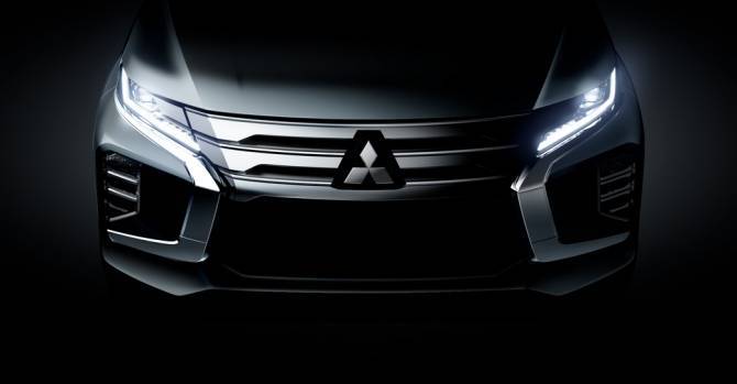 Обновленный Mitsubishi Pajero Sport показал лицо