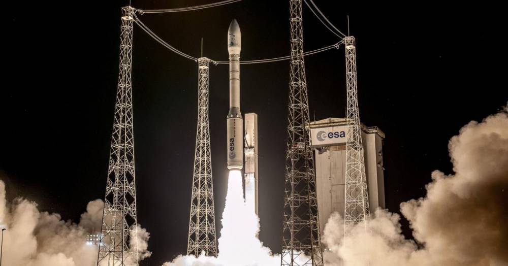 Видео: неудачный запуск ракеты-носителя Vega с&nbsp;космодрома Куру