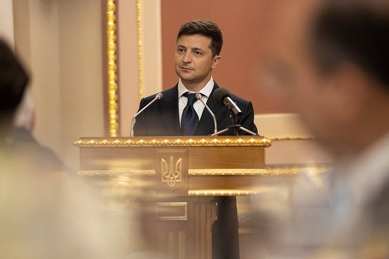 Зеленский потребовал сделать с Порошенко то же, что с Януковичем
