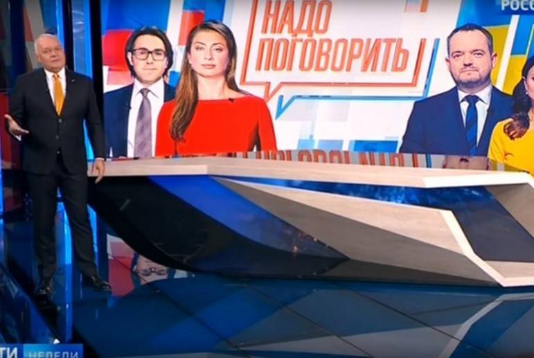 «Право на владу»: телемост, отставки в регионах и визиты украинских политиков в Москву