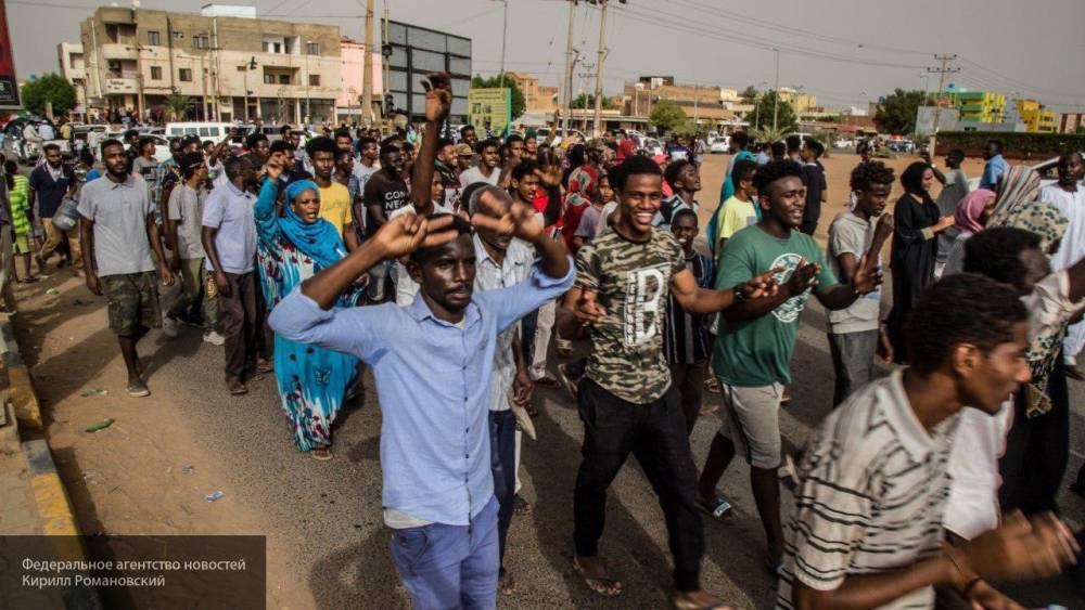 В Судане накаляется обстановка в связи с заявлениями СМИ о перевороте
