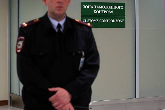 В России задержали десяток сотрудников таможни