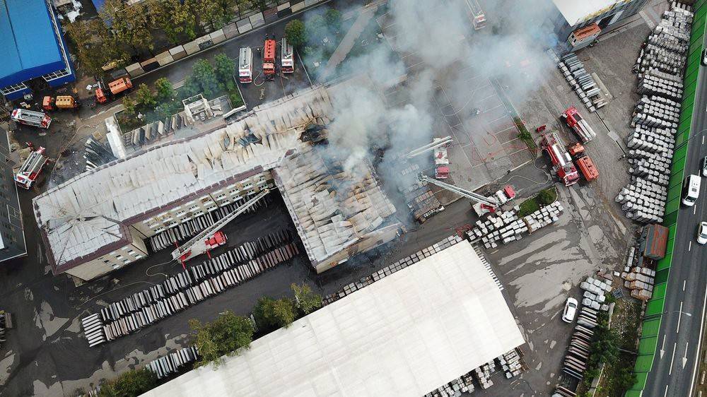 Видео последствий пожара рядом с ТЭЦ в Мытищах