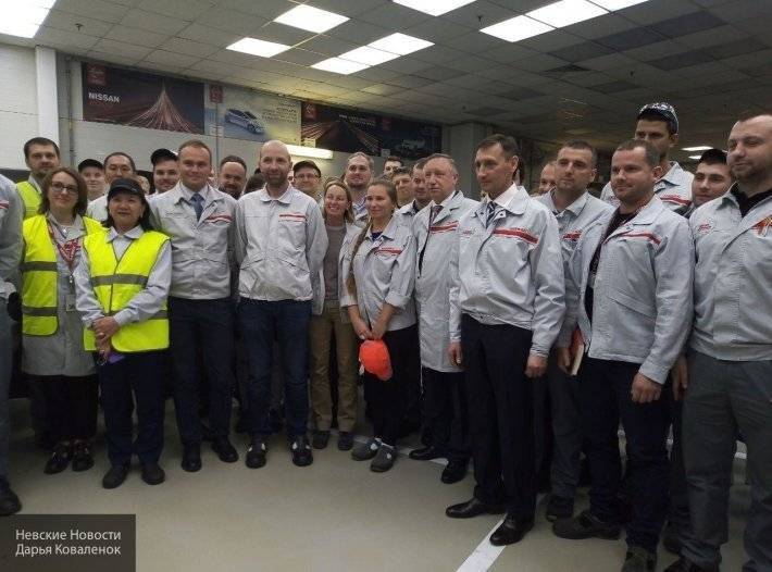 Беглов посетил завод Nissan и пообщался с его сотрудниками