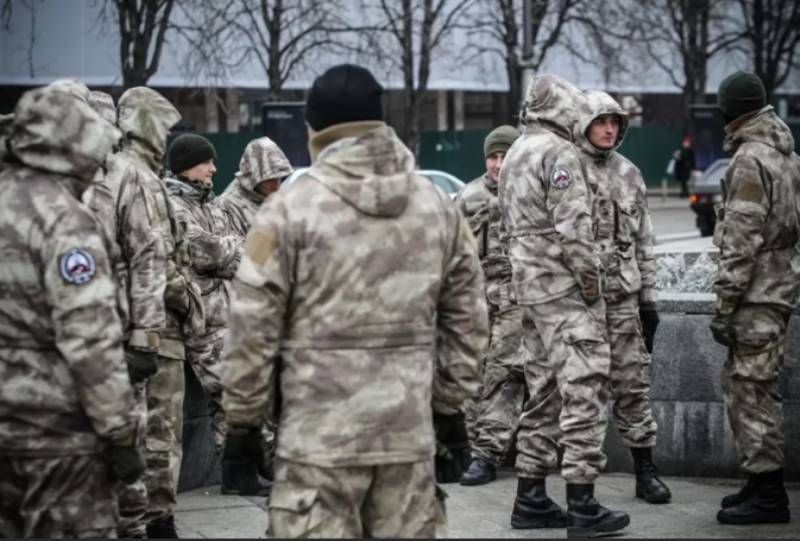 В случае отмены парада, майданщики превратят Киев в сплошной «пиксель» ВСУ