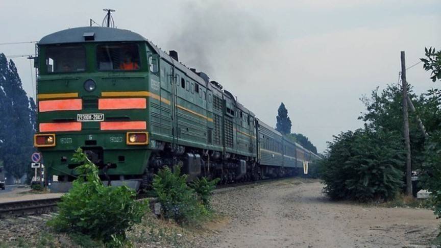 Троим жителям Кировской области грозит до 5 лет тюрьмы за кражу топлива с локомотива