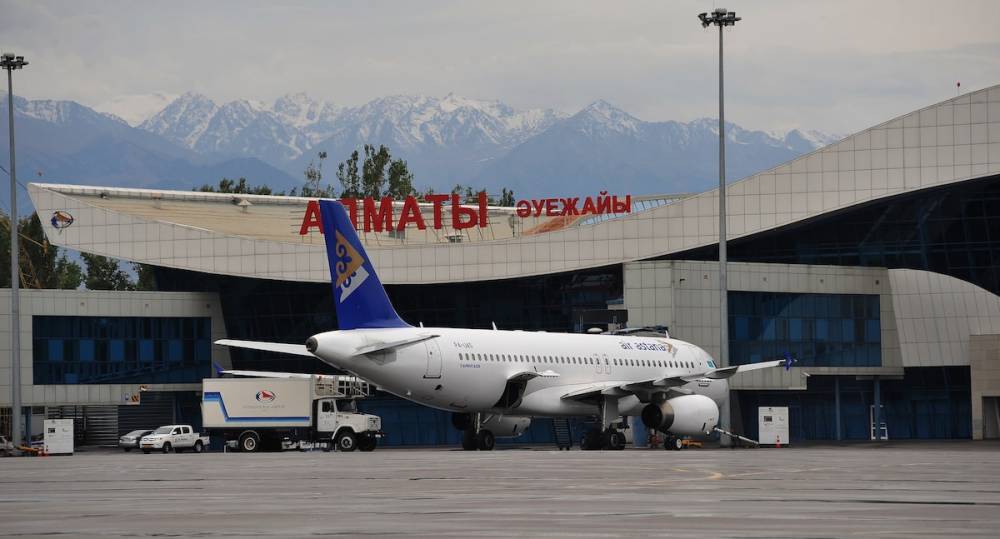 33 тыс. за поездку: обманувшего иностранца таксиста ищут сотрудники аэропорта Алматы