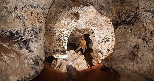 Ученый рассказал о&nbsp;находках в&nbsp;пещере «Таврида» | PolitNews