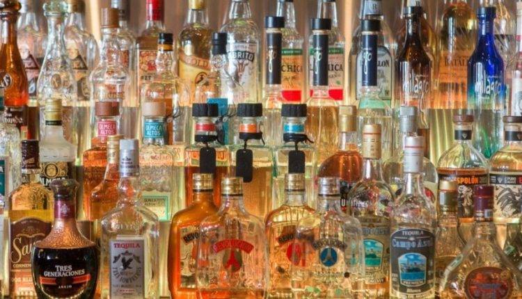 Петербургские полицейские нашли 168 тонн поддельного алкоголя