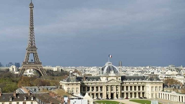 Алжирские мигранты устроили беспорядки в центре Парижа