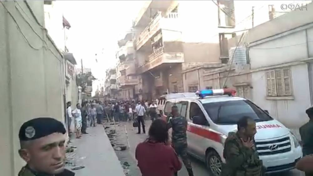 Мощный взрыв прогремел в городе на северо-востоке Сирии, ранены 11 человек