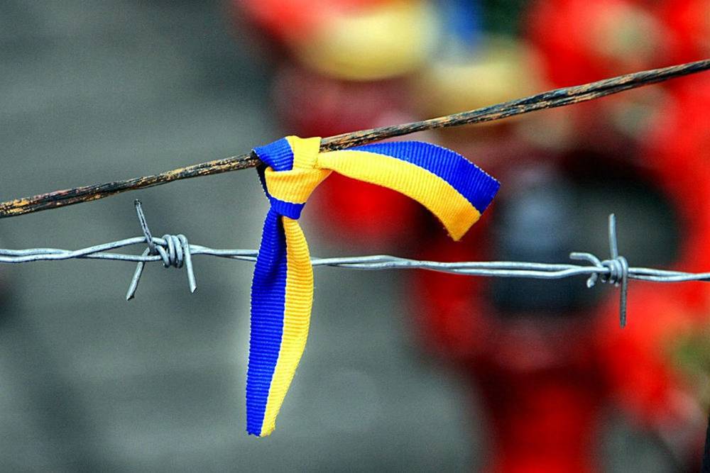 Эффект бумеранга: блокада Крыма и Донбасса больно бьет по Украине