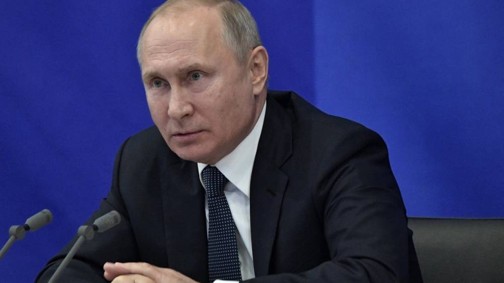 Путин оценил конгресс-центр в Екатеринбурге