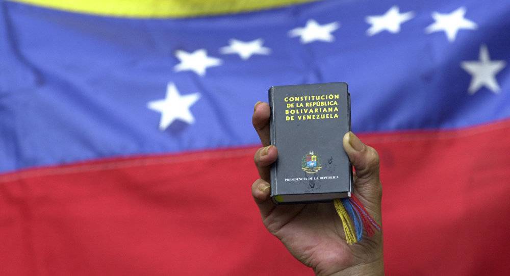 Власти Венесуэлы и оппозиция договорились о постоянном мирном диалоге