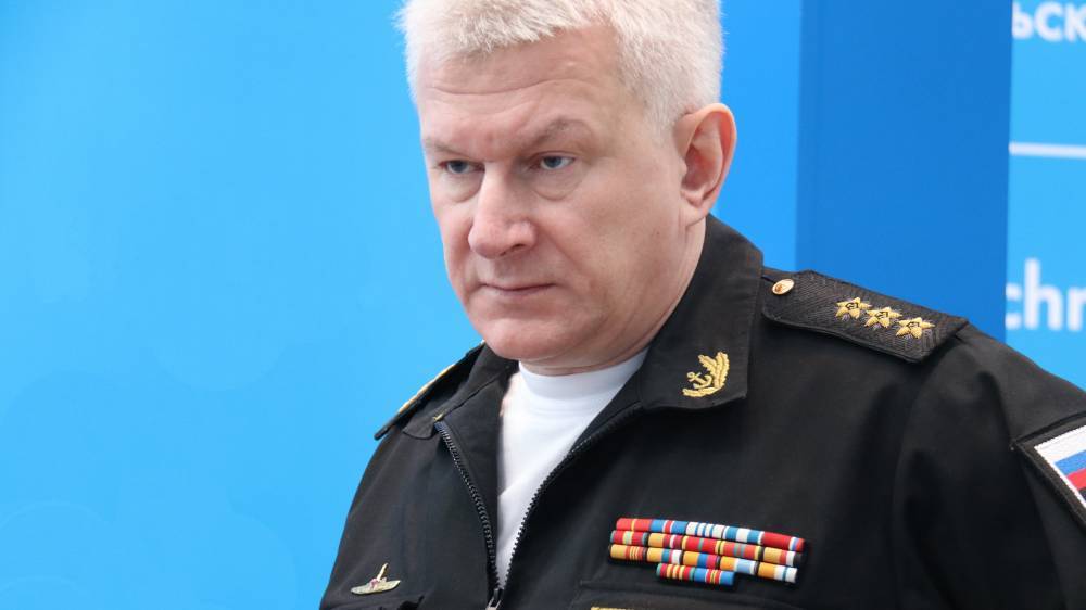 Главком ВМФ РФ рассказал о планах по строительству атомного авианосца