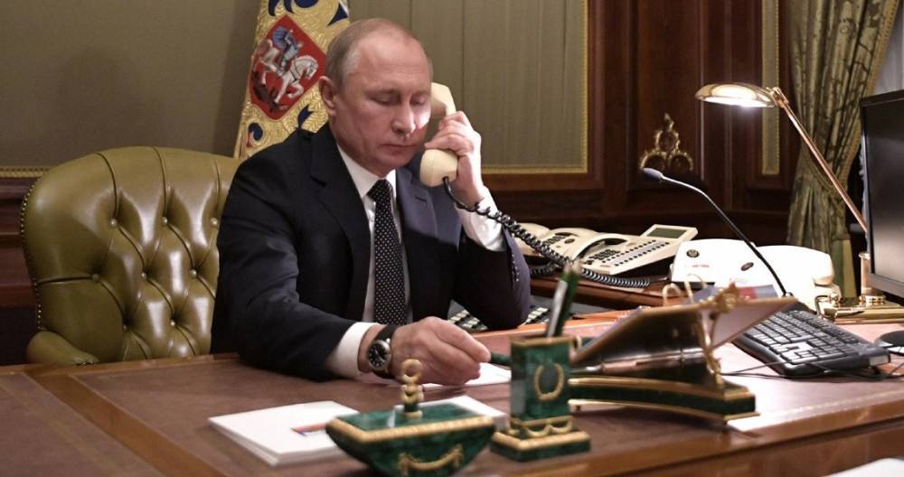 Путин и Зеленский впервые провели телефонный разговор