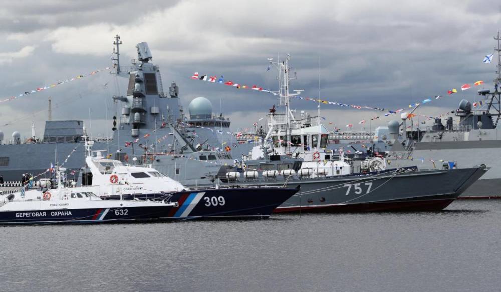 Судостроители Петербурга за два года спустили на воду пять кораблей для ВМФ