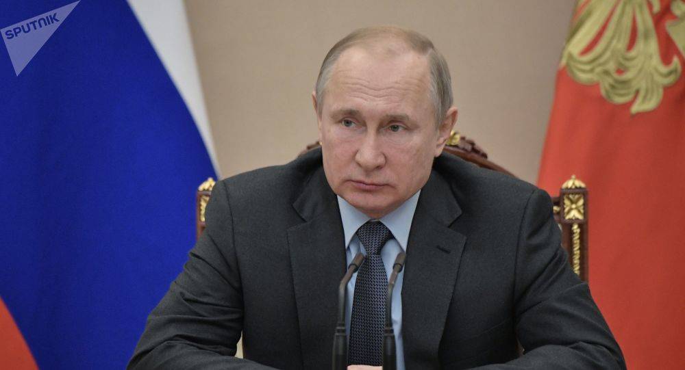Кремль может провести парламентскую реформу, чтобы Путин остался у власти&nbsp;— Bloomberg