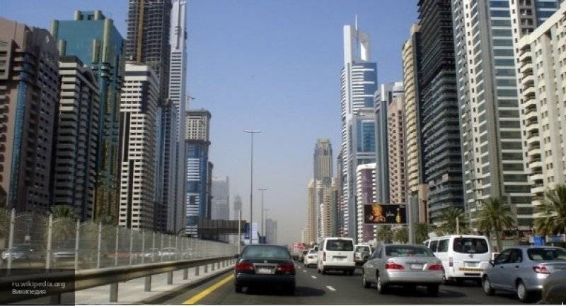 Руководство Дубая разрешило туристам пить алкоголь вне отелей