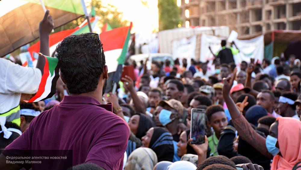 Напряжение населения Судана растет в связи с сообщениями о перевороте