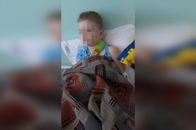 В Башкирии из-за нарушения рабочих 2-летний мальчик сломал руку