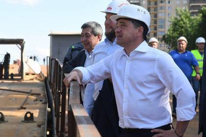 Воробьев проверил ход строительства путепровода в Реутове