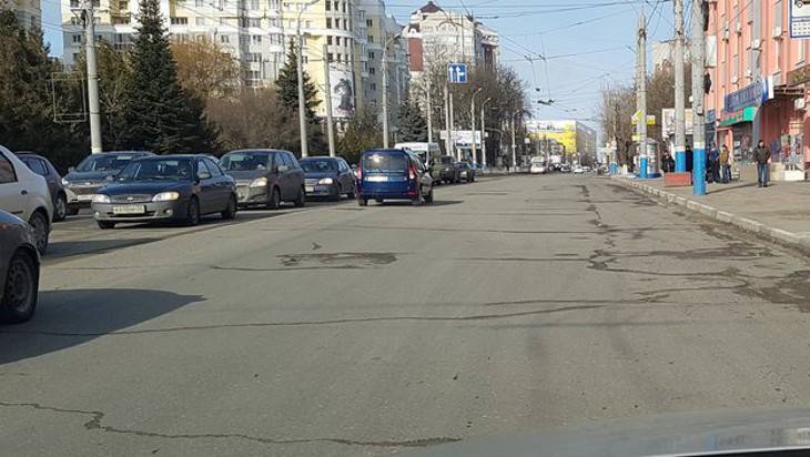 В Брянске начнут ремонтировать дорогу на улице Красноармейской