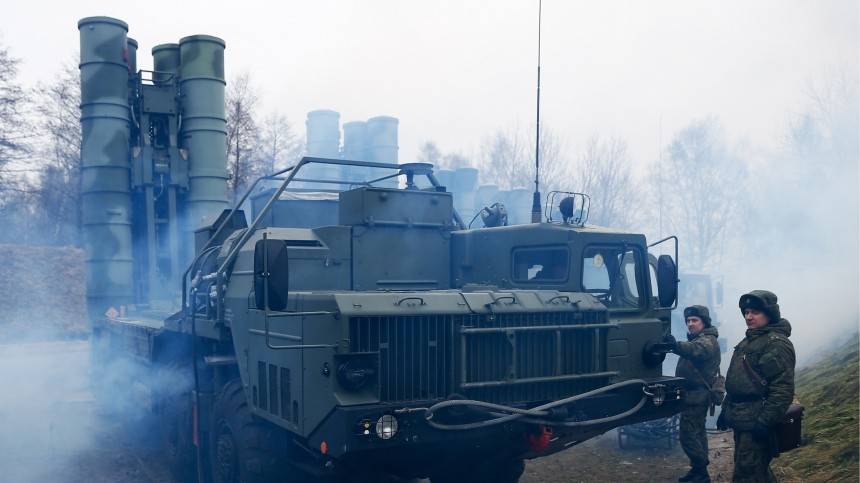 РФ начала доставлять в Турцию зенитно-ракетные комплексы С-400