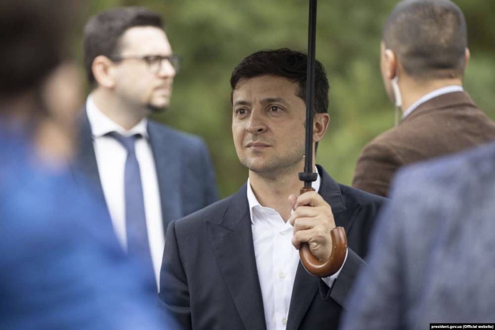 Послы G7 в Киеве выступили против люстрации Рады и Порошенко