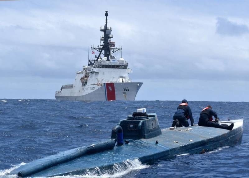 На видео попал захват «подводной лодки» наркоторговцев с 7 тоннами кокаина