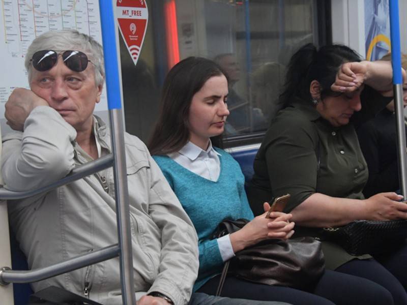 Пассажирка метро в Москве сняла трусы, чтобы ей уступили место