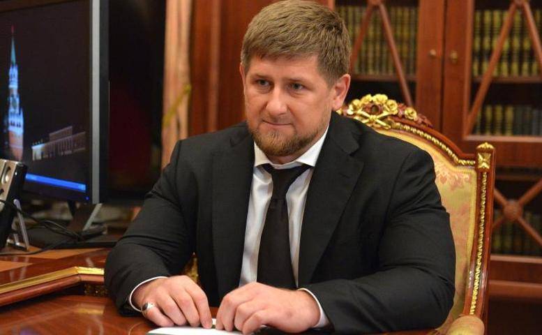 Рамзан Кадыров получил в подарок «белый термос Путина»
