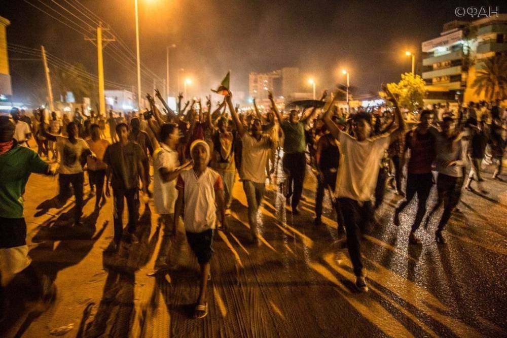 Военные и оппозиция в Судане договорились: что это значит