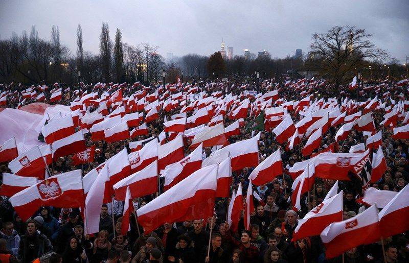 В Польше марш националистов ко Дню памяти жертв Волынской трагедии остановили из-за антиукраинских лозунгов