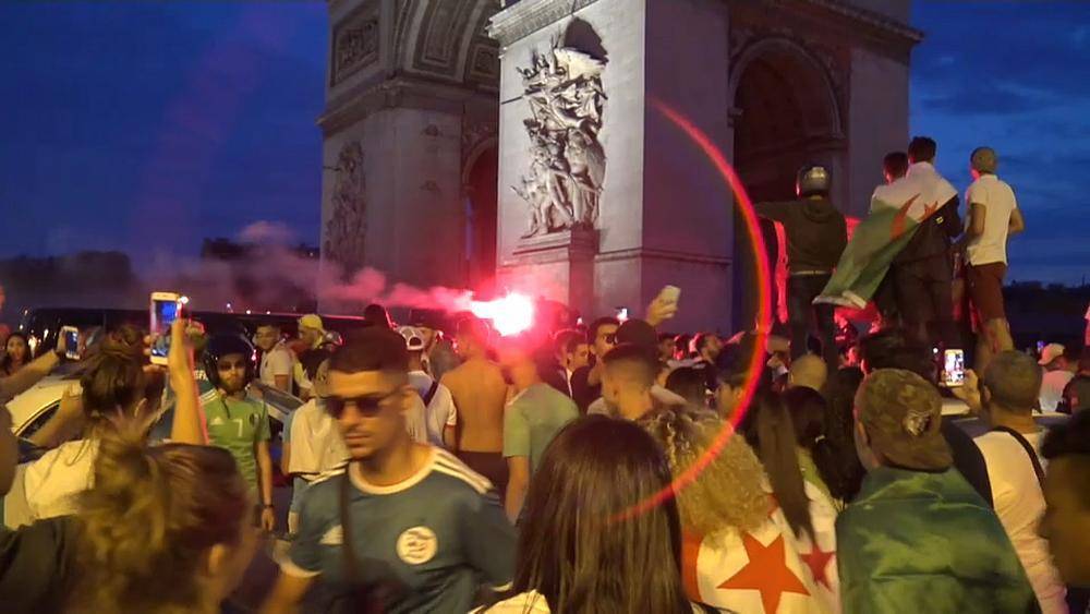 Франция: погромы после победы сборной Алжира