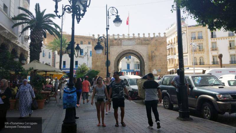 Врач порекомендовал россиянам отказаться от отпуска в Тунисе из-за аномальной жары