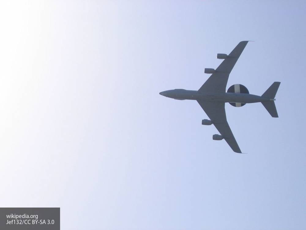 Военный американский самолет экстренно сел в Небраске из-за возгорания