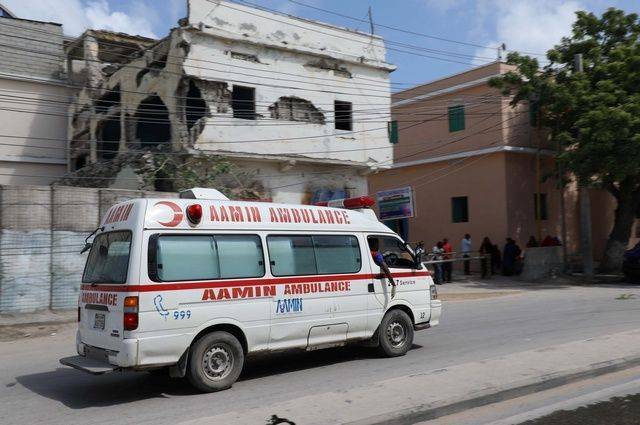 На территории отеля в Сомали произошел мощный взрыв